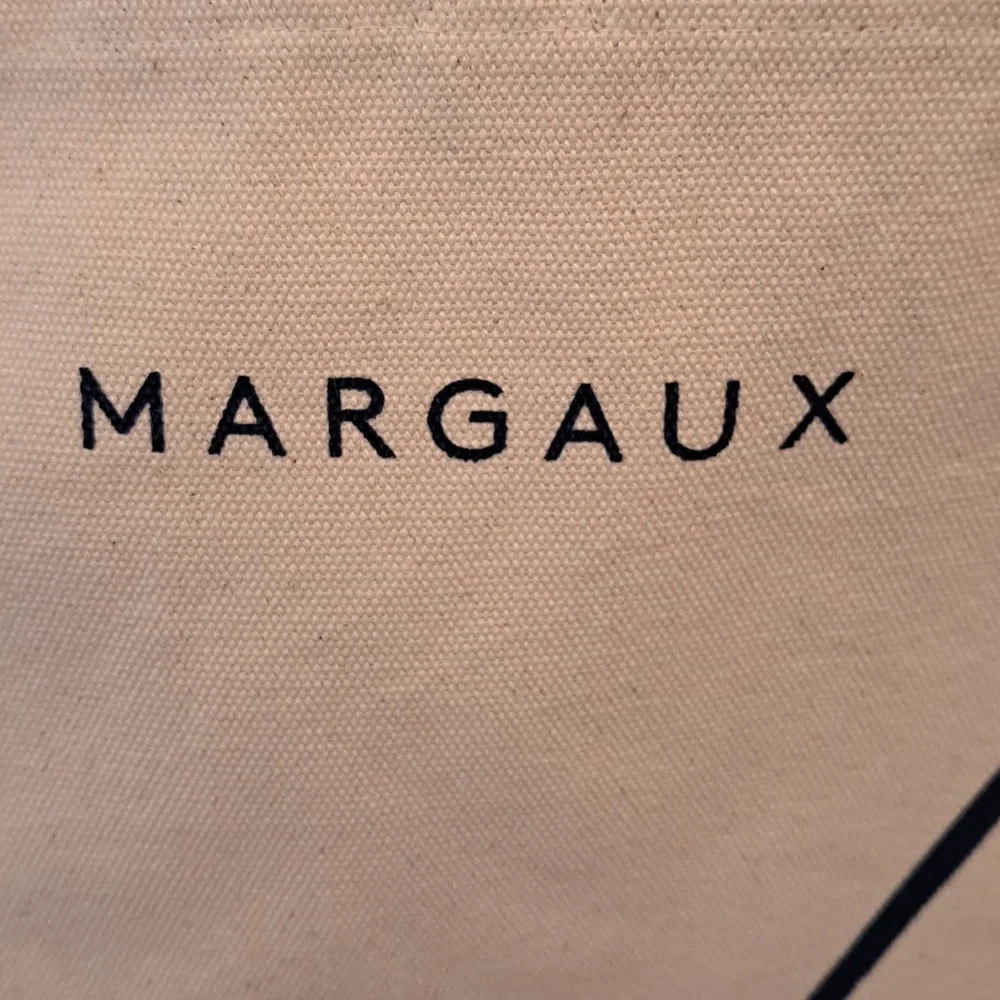 NWOT Margaux New York Natural Canvas Twill Tote Bag‎ Navy Print 17